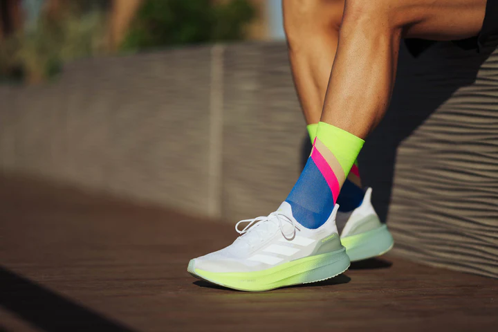 Incylence Unisex's Ultralight High-Cut Running Socks (Apex)
