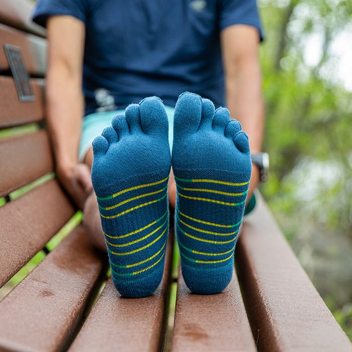 injinji Unisex's Ultra Run Mini‑Crew Socks (401130)