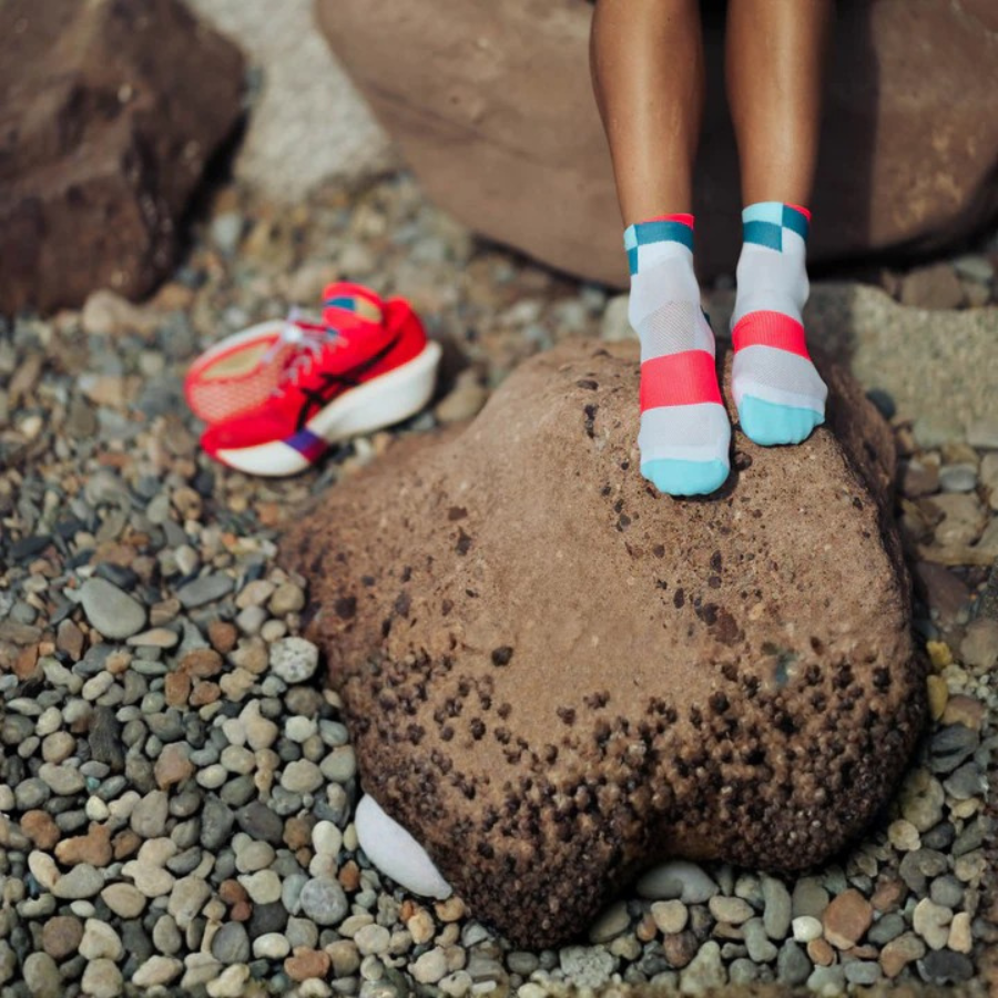 Incylence Unisex's Ultralight Low-Cut Running Socks (Spirals Short)