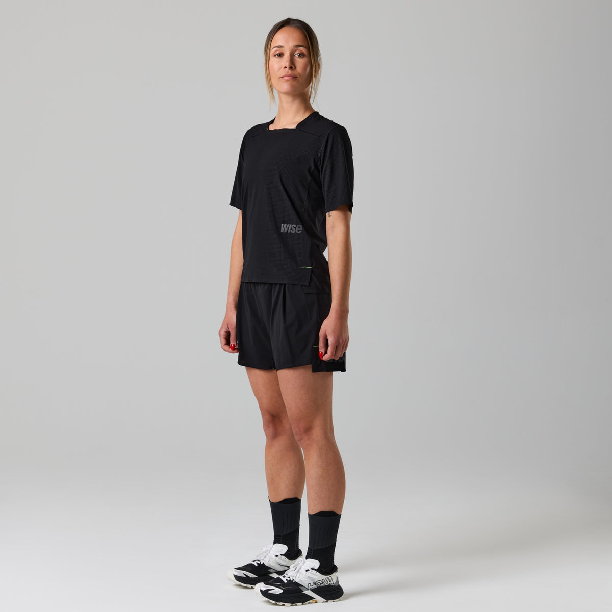WISE Women's T-shirt 230