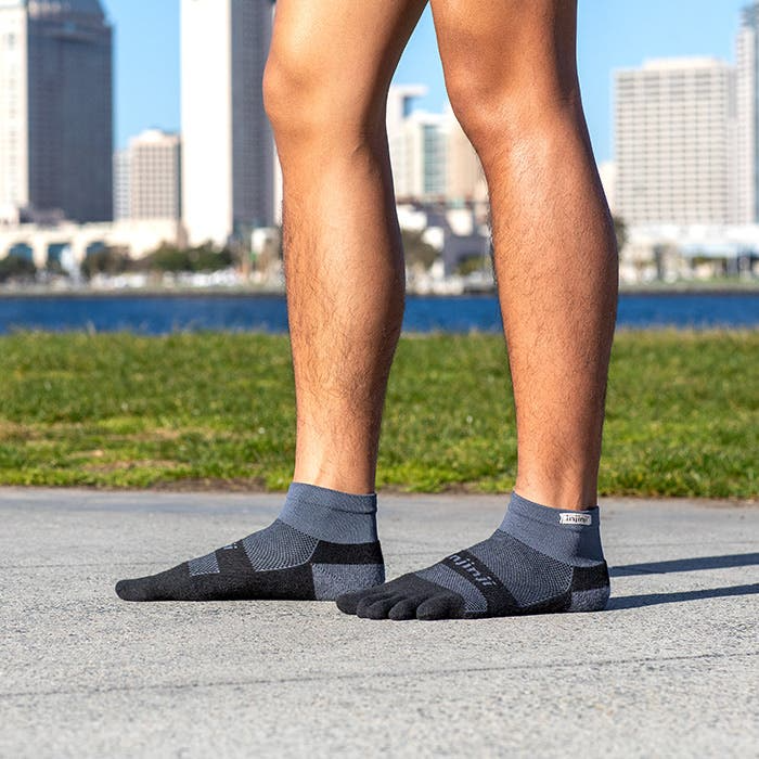 injinji Unisex's Run Midweight Mini‑Crew Socks (203230)