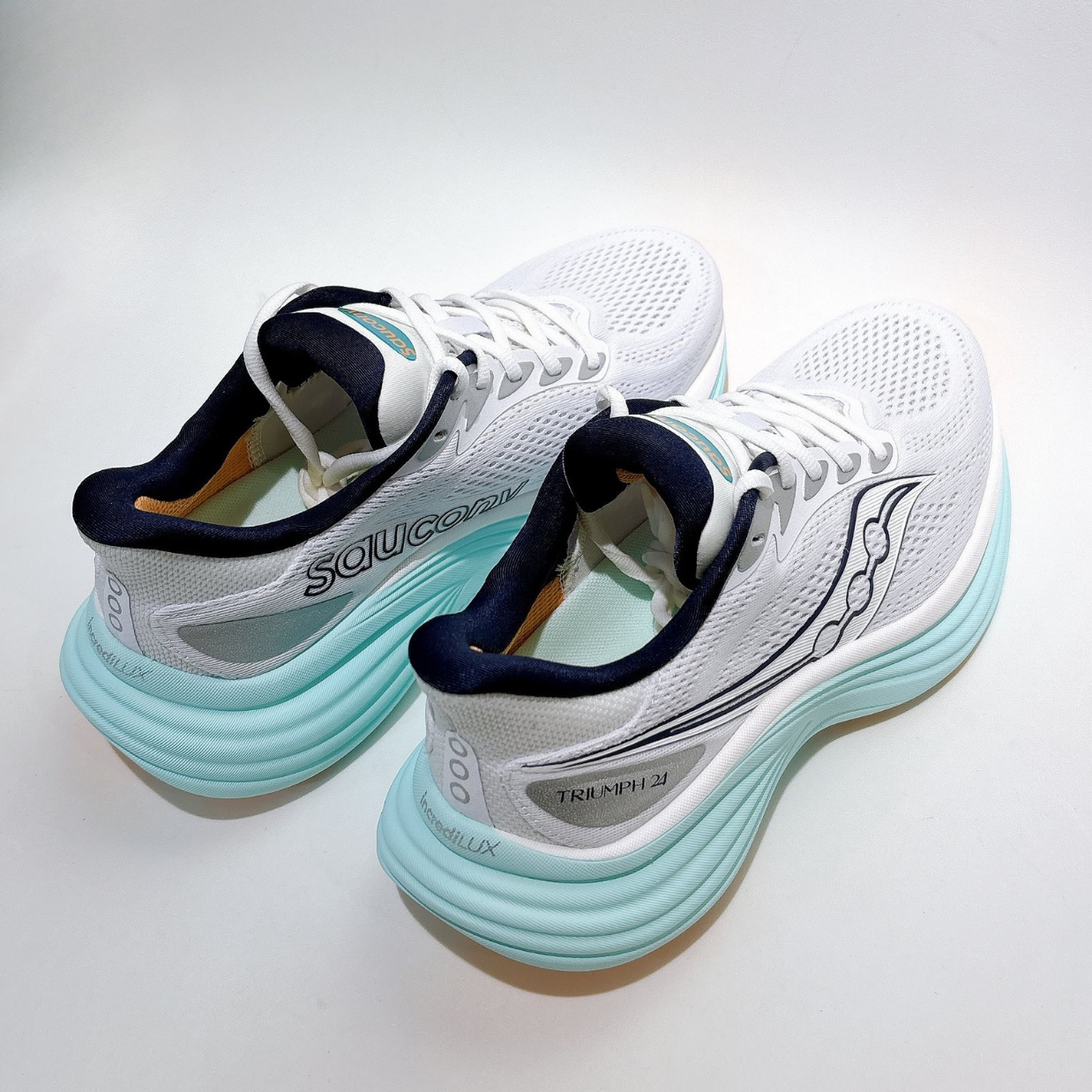 Saucony Women's Triumph 24 Road Running Shoes