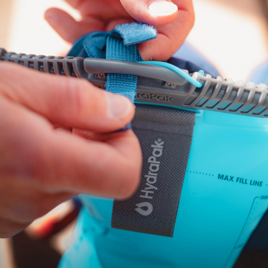 HydraPak Velocity 2L