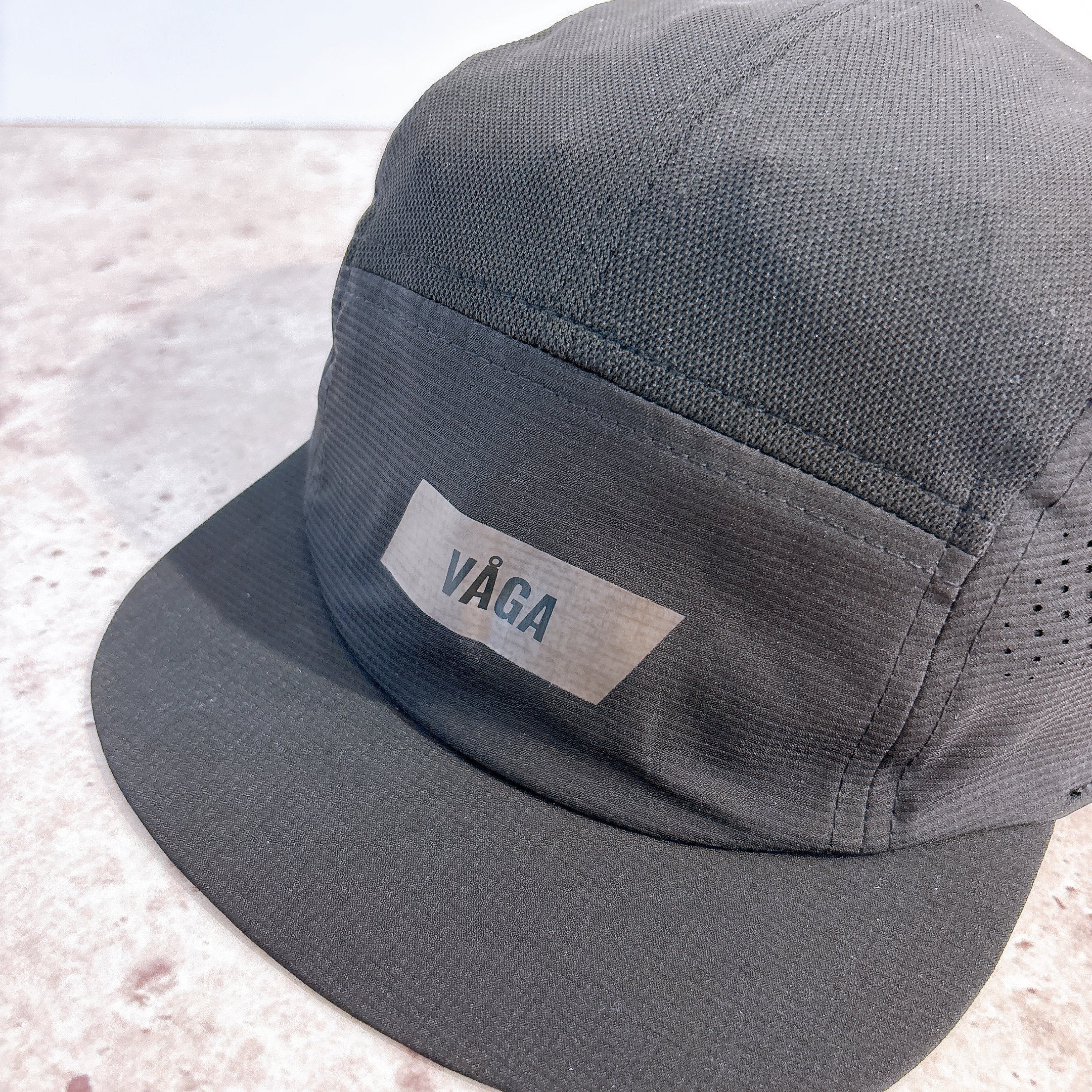 Vaga Feather Racing Cap