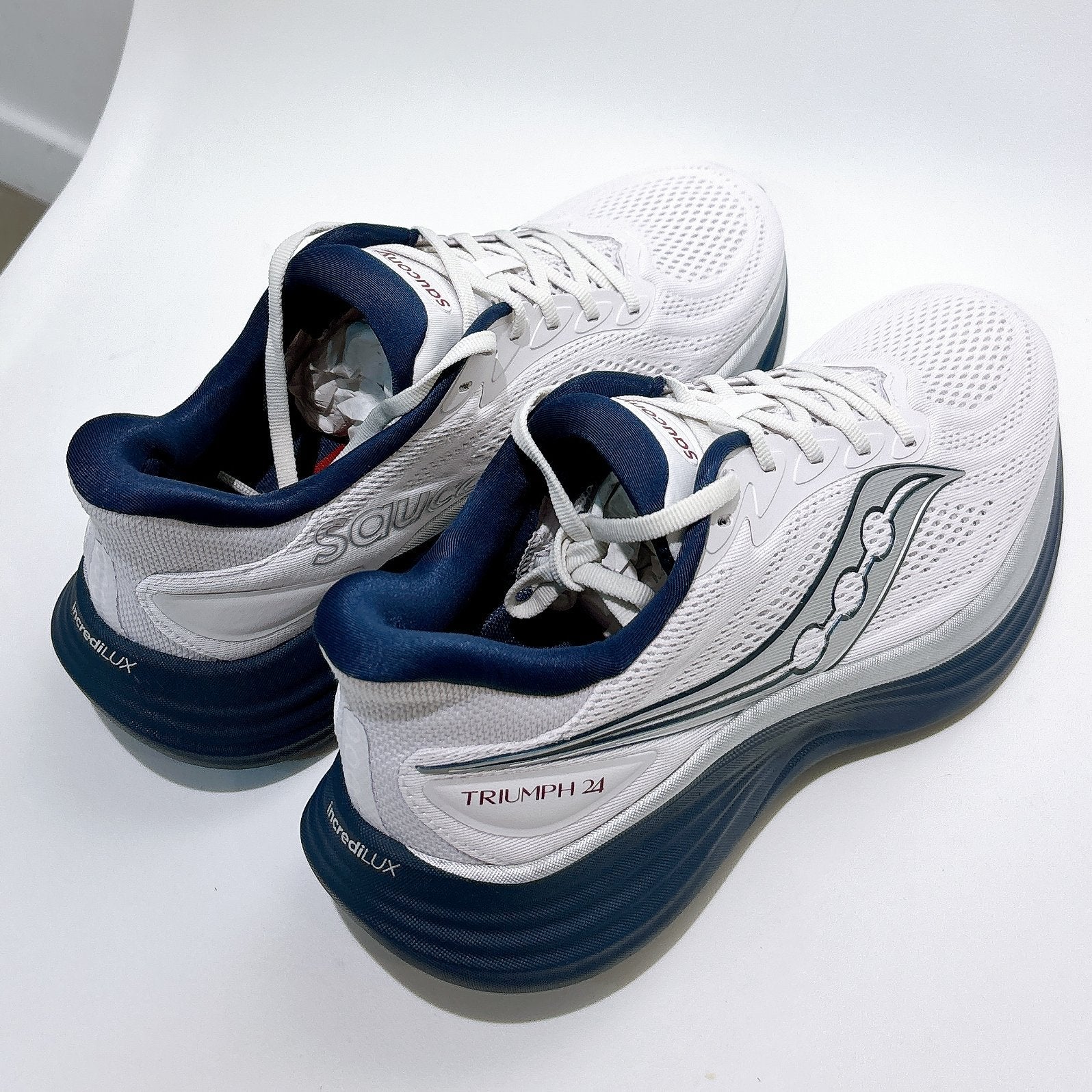 Saucony Unisex's Triumph 24 Road Running Shoes