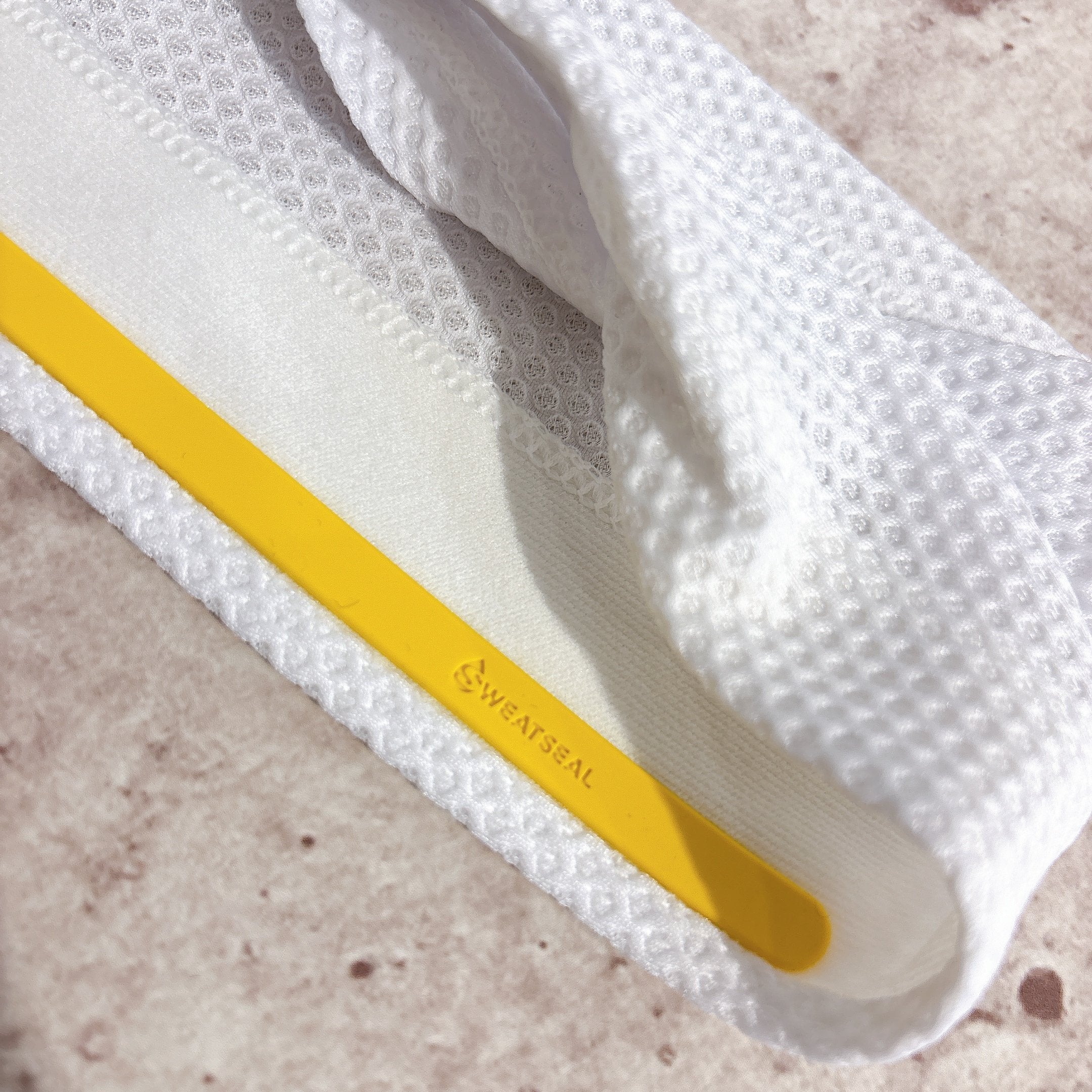 Halo Bandit Pullover Headband (Air)