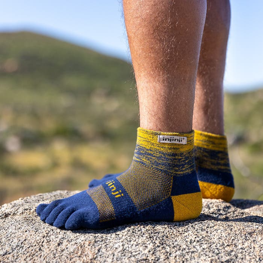 injinji Unisex's Trail Midweight Mini-Crew Socks (213130)