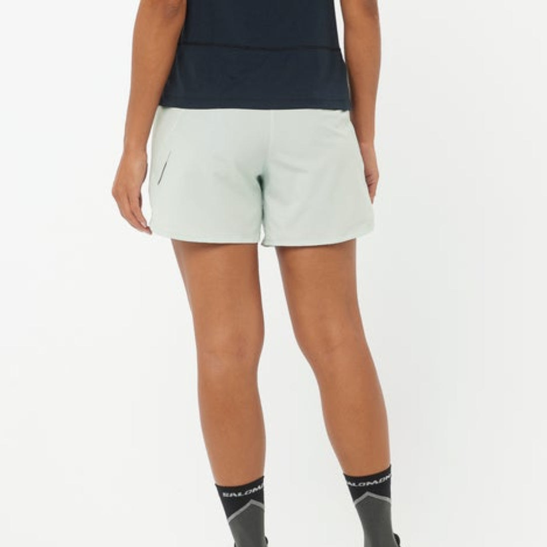 Salomon Women's Cross 5 In Shorts (LC2264000)