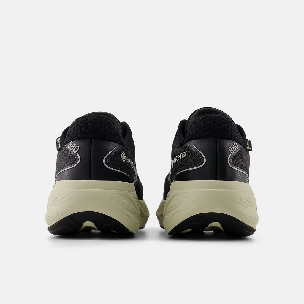 New Balance Women's Fresh Foam X 880 V15 GTX Road Running Shoes