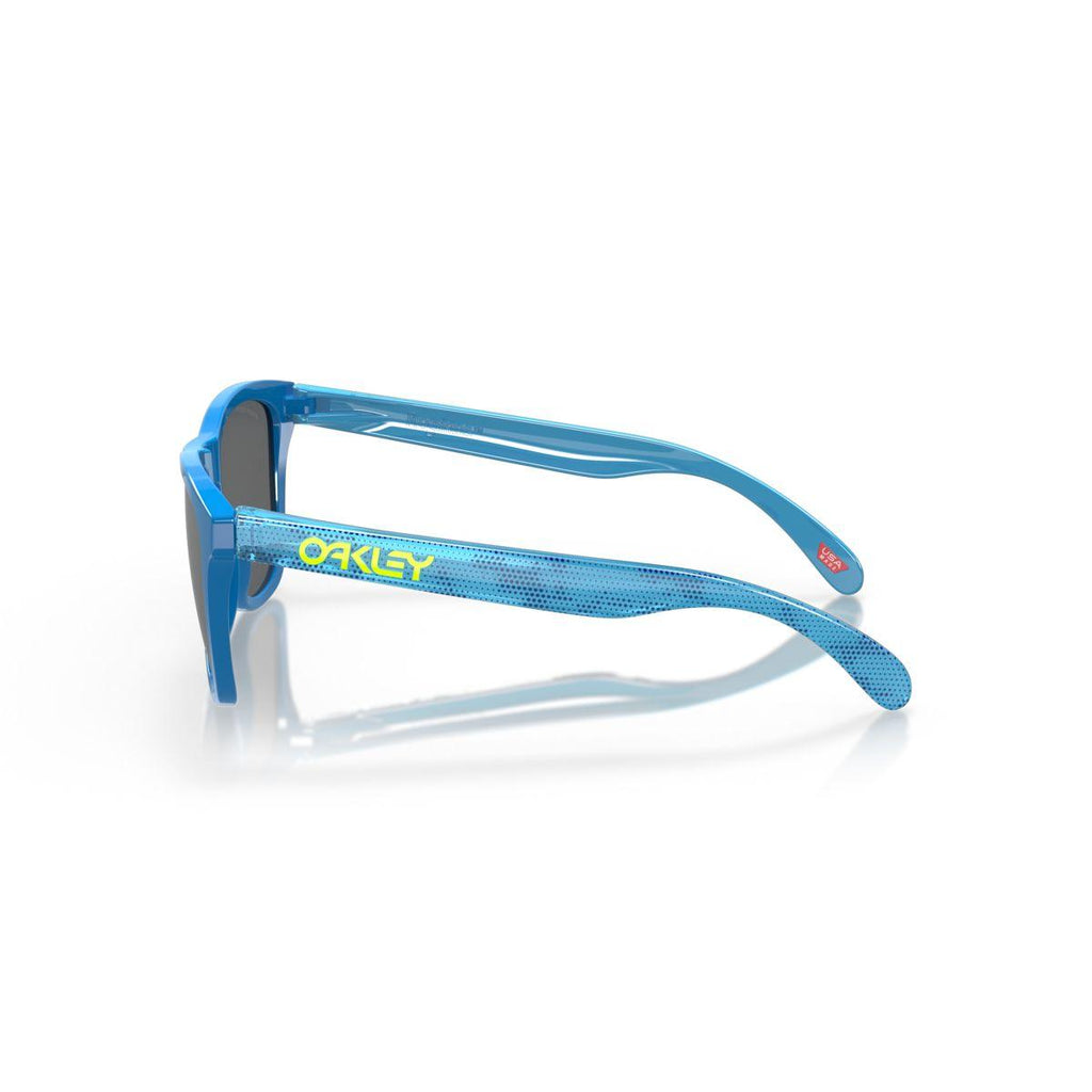 Oakley Frogskins (Low Bridge Fit) Hi Res Polished Sapphire/Prizm Black 0OO9245-9245C9
