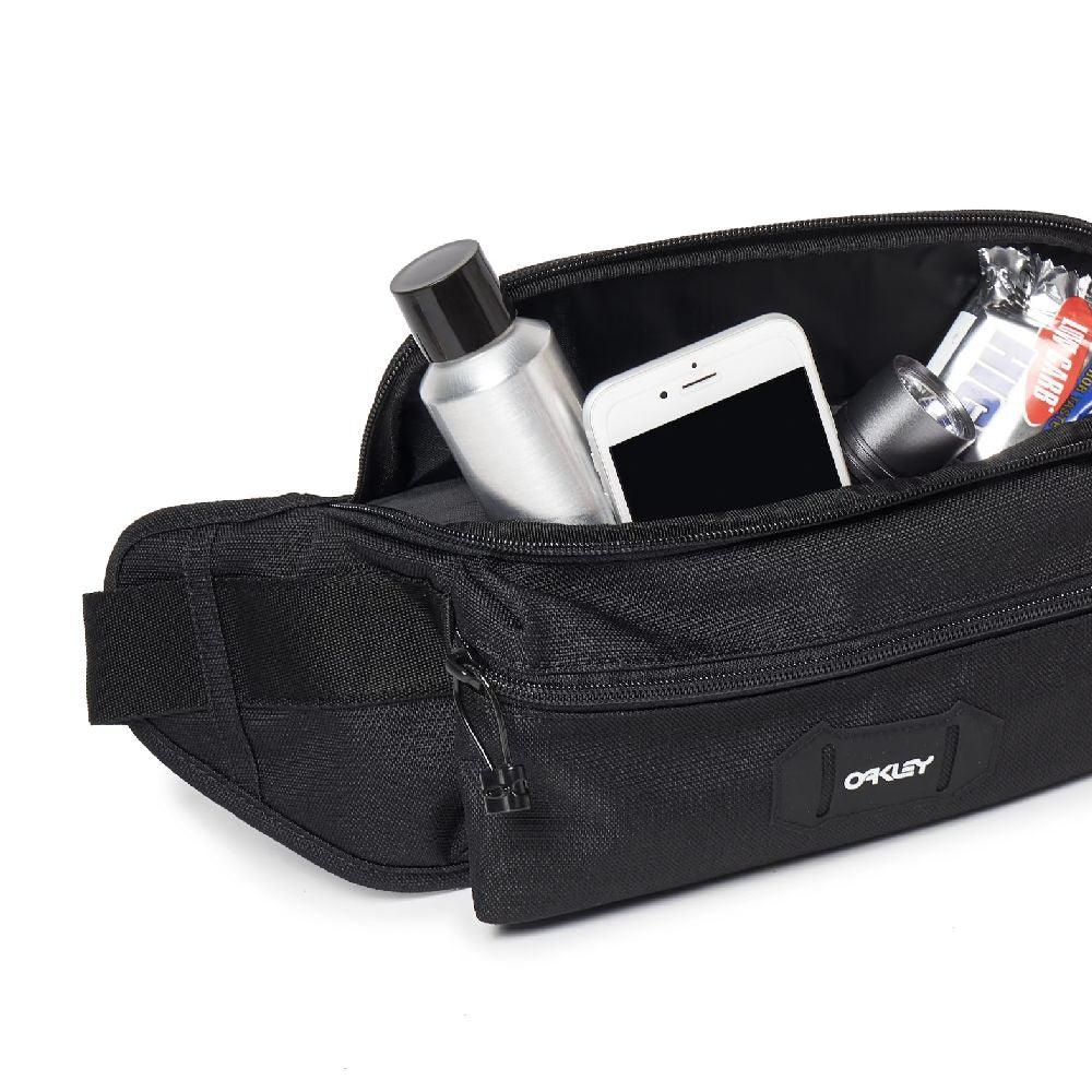 Oakley Street Belt Bag