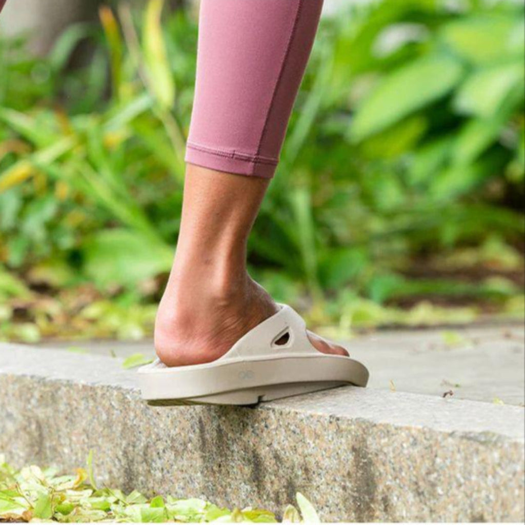 Oofos Unisex's OOriginal Sandal (OF1000)