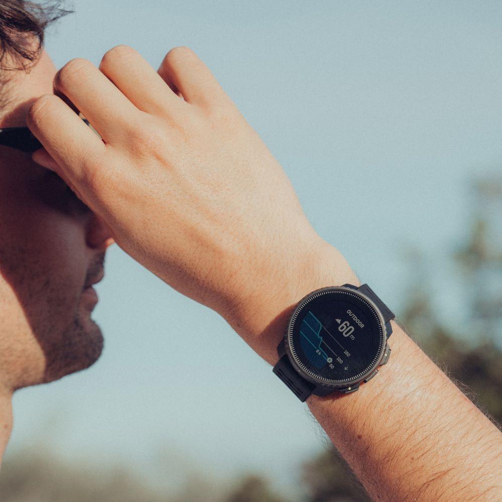 Suunto Vertical Stainless steel Or Titanium Solor GPS Outdoor Watch